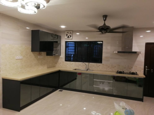 Pintu Kabinet Dapur Cermin Refleksi