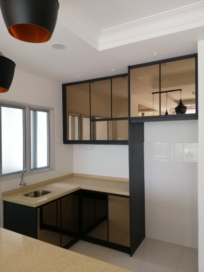 Pintu Kabinet Dapur Cermin Refleksi