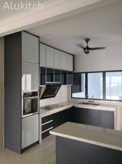 Pintu Kabinet Dapur Berbingkai