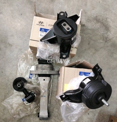 HYUNDAI SANTA FE 2.2 12Y-- ENGINE MOUNTING 