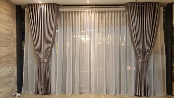 Monochrome Classic Design Curtain Reference