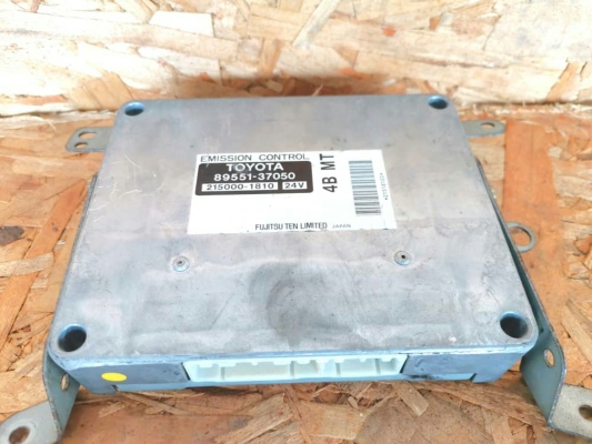 TOYOTA DYNA BU306
ECU (4B)