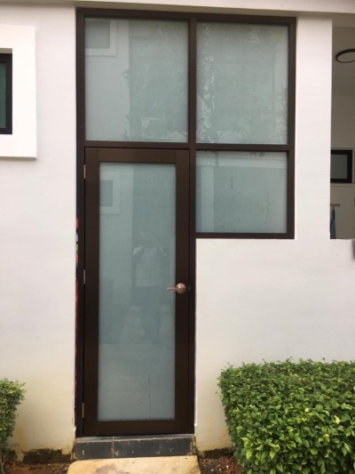 Pintu Aluminium 102