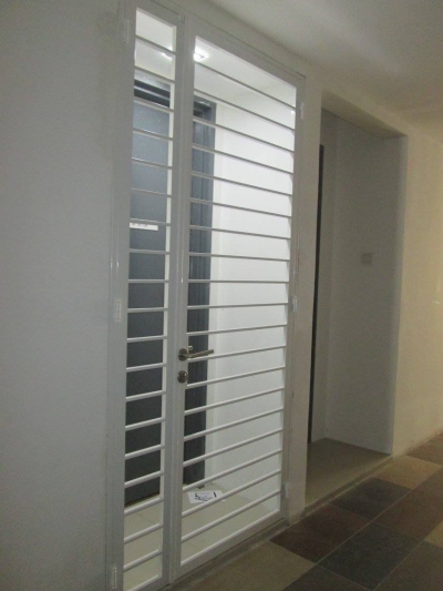 ALUMINIUM DOOR 85