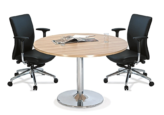 Round discussion table with chrome leg