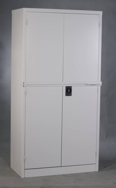 Full height cabinet swing door with locking bar