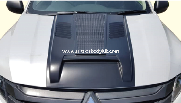 MITSUBISHI TRITON 2018 RS-RACING BONNET SCOOP