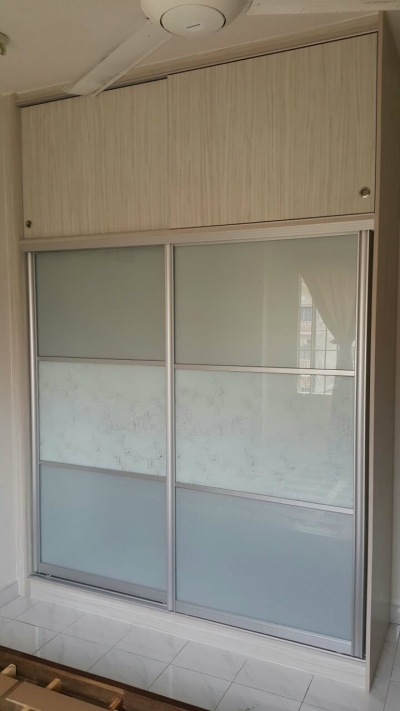 Anti Jumps Sliding Door Custom Wardrobe In Kajang / Bangi