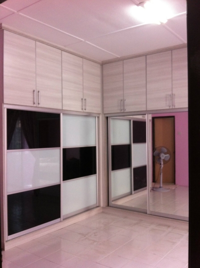 Anti Jumps Sliding Door Custom Wardrobe In Kajang / Bangi