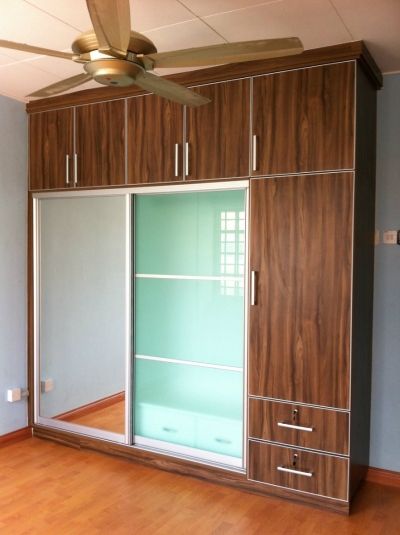 Anti Jumps Sliding Door Custom Wardrobe In Kajang / Bangi