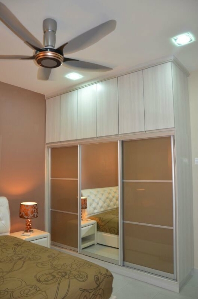 Anti Jumps Sliding Door Custom Wardrobe In Kajang / Bangi