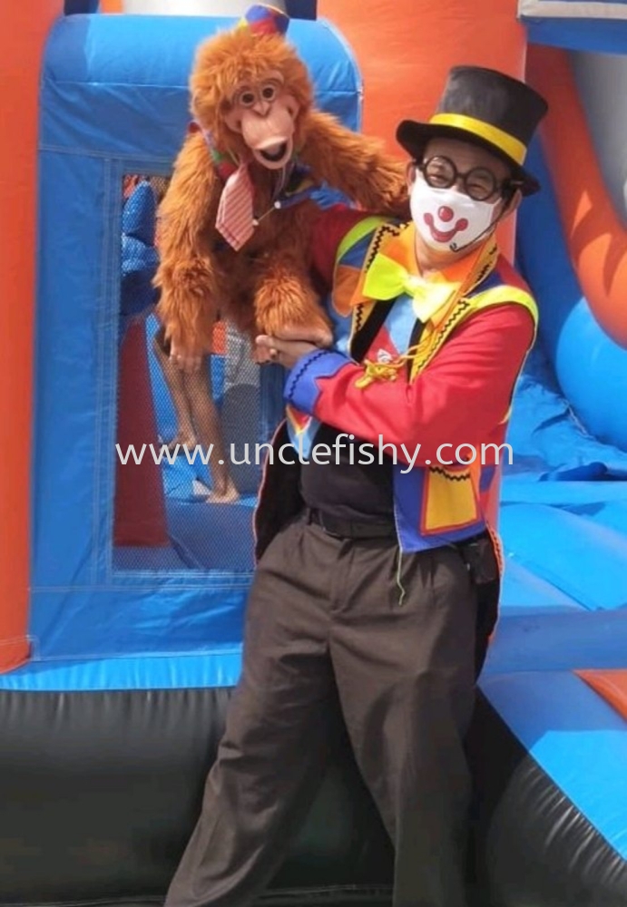 Puppet & Bouncy Castle