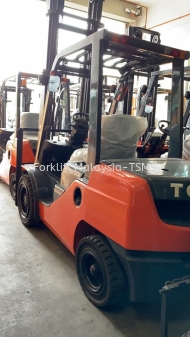 3.0 ton Diesel Toyota Forklift