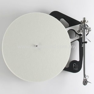 Rega Planar 10 Turntables Rega