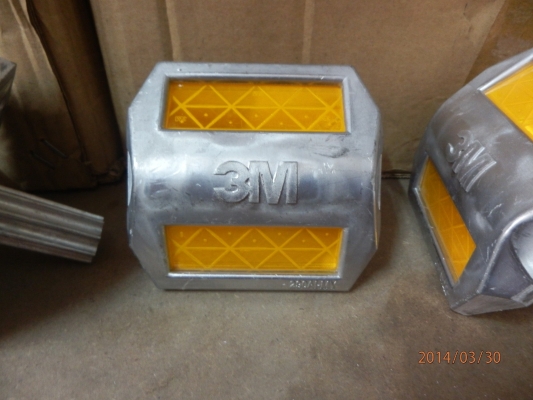 3M ROAD STUD