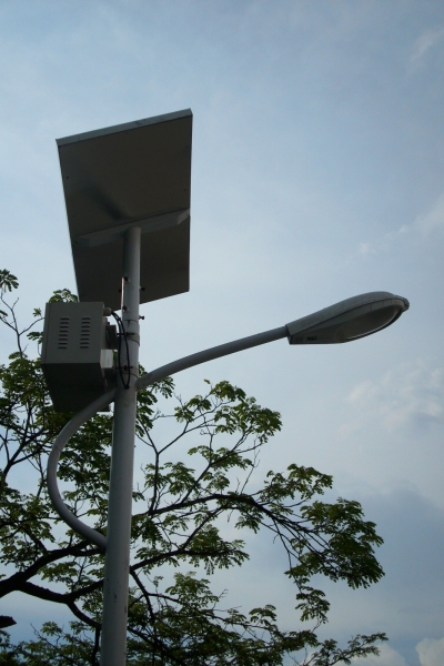 SOLAR STREET LIGHT