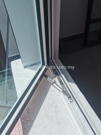 multi point heavy duty casement windows @sausana 3/1c, tun hussein onn, Cheras 