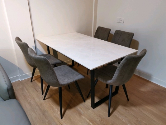 Rectangular dining table (3)