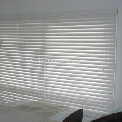 White Venetian Blinds