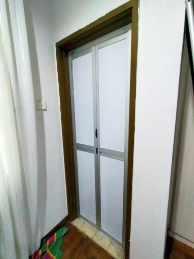 Bi-Fold Door