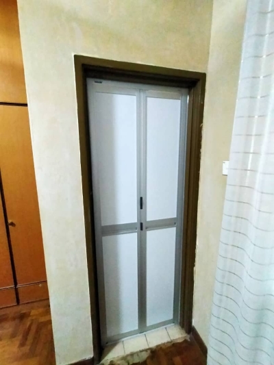 Bi-Fold Door