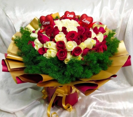 99 Red Rose with Love HB1074 floristkl