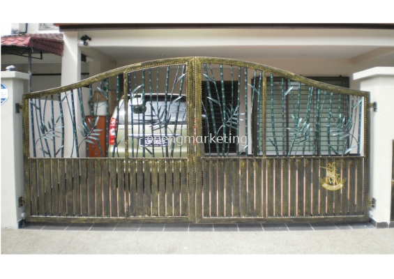 WIG 35- Wrought Iron Swing Gate