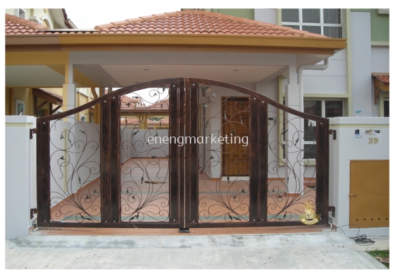 WIG 25- Wrought Iron Swing Gate