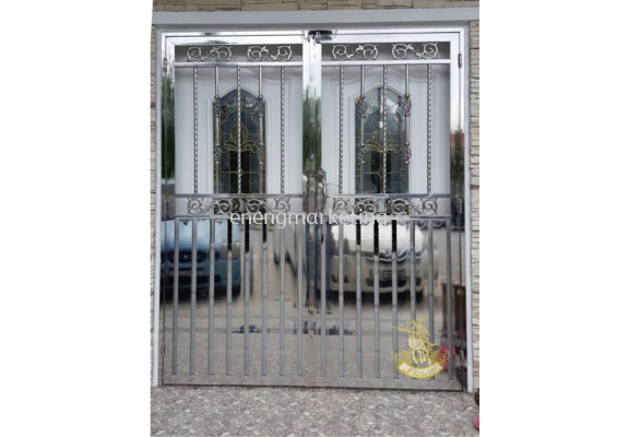 SSDG 08- Stainless Steel Swing Door Grille