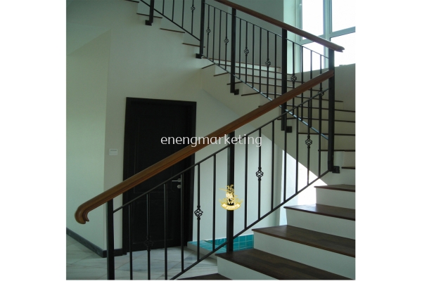 MSST 10- Mild Steel Railing With Timber Handrail