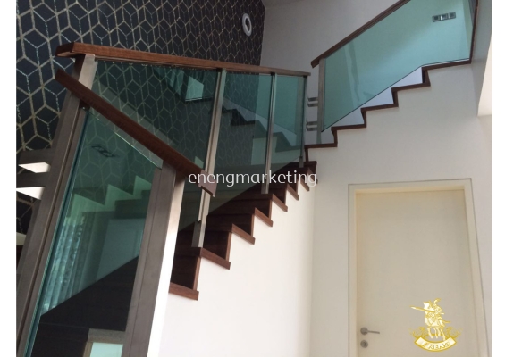 SSST 09- Stainless Steel With Tempered Glass Staircase Railing