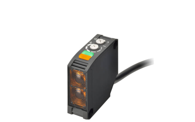 Omron E3JK  Long-distance Photoelectric Sensor That Supports AC/DC Power Supplies