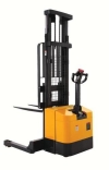 STACKER WAREHOUSE HANDLING EQUIPMENT SOLUTION