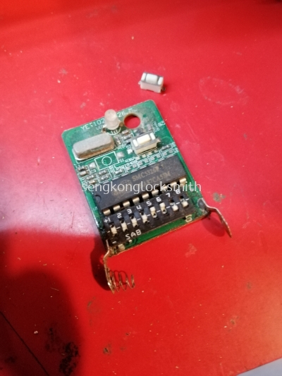 Repair gate remote control