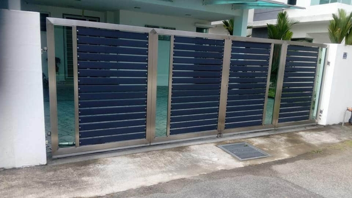 STAINLESS STEEL GATE