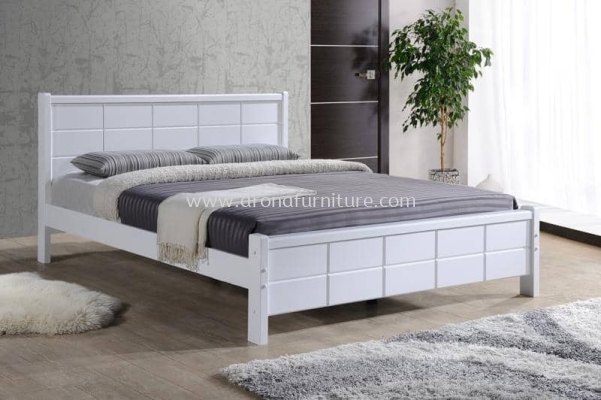 SOLID WOOD BEDFRME