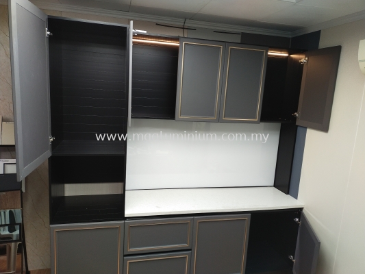 Aluminium Euro Style Cabinet