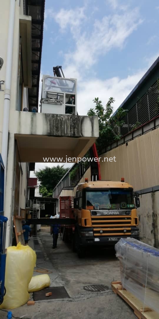 Lorry Crane Lifting Up Machine