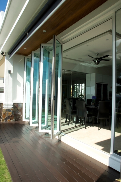 PPM5 Series Aluminium Folding Door