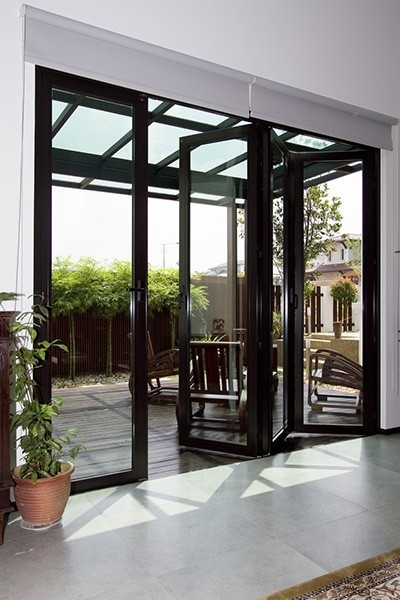 PPM4 Series Aluminium Folding Door