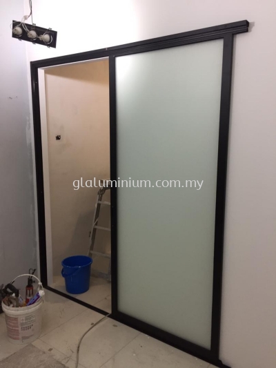 S. door (powder coated black +Frosted glass) @Laman Seri business Park, shah Alam 