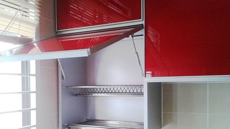 Sample Of Aluminium Kitchen Cabinet Design In Skudai Red Color Kitchen Cabinet Kitchen Cabinet  Malaysia Reference Renovation Design 