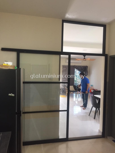 One panel sliding door above fix glass @jalan Cempaka Lui 4,hulu langat 