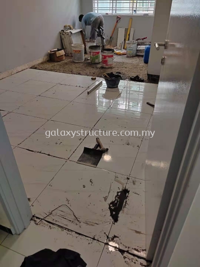 To Dismantle, Hacking and Lay the Tiles at room @ Jalan Kristal 4F, Bandar Parkland. 