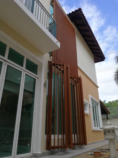 Folding Louvers Door