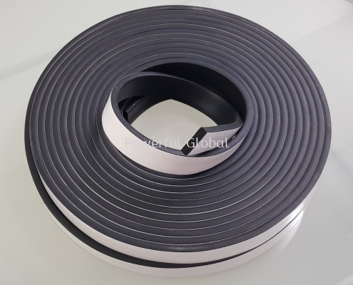 Closed-Cell-EPDM-Sponge-Strip-With-Adhesive-Tape