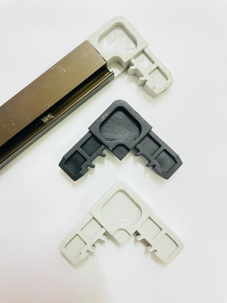 Insert Screen Corner Bracket PVC Bracket For Aluminium