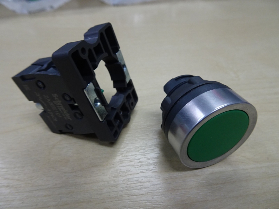 SCHNEIDER EASY HARMONY XA2 (RED & GREEN) PUSH BUTTON