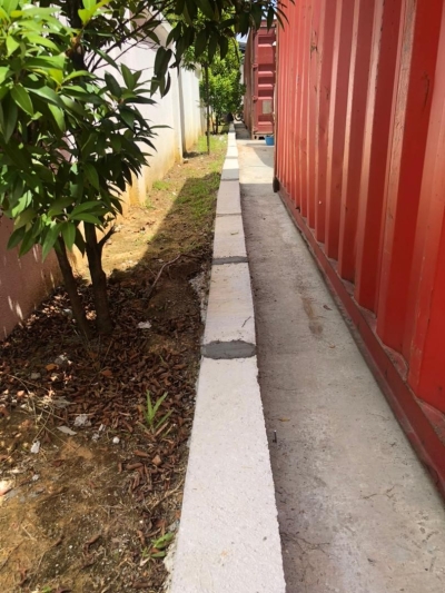 Concrete Curb