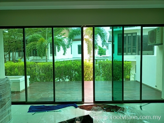 Reflective Tinted Film @ Symphony Hills Cyberjaya